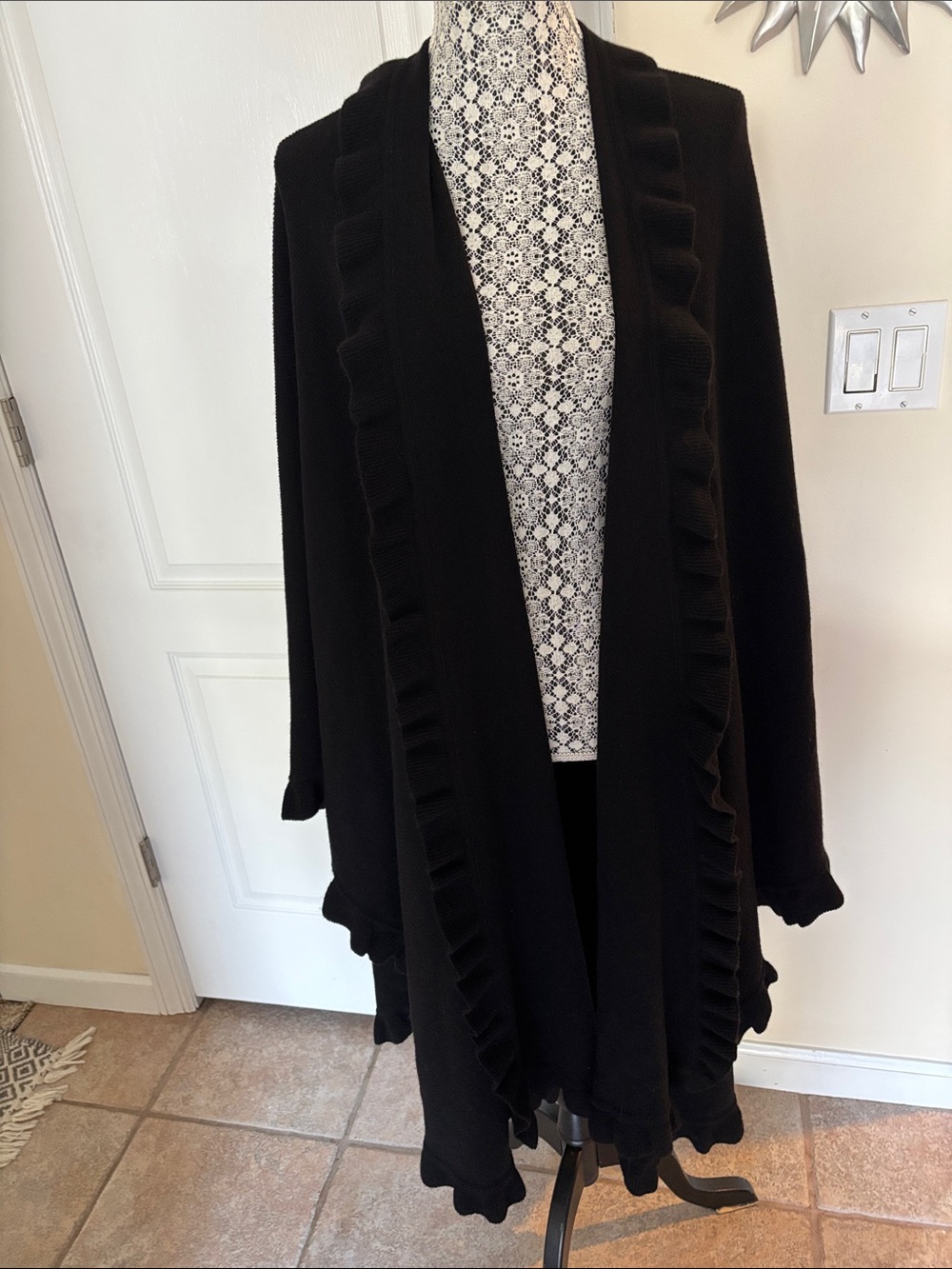 N Peal England Ladies Black Cashmere Ruffle Trim Wrap Scarf-VINTAGE